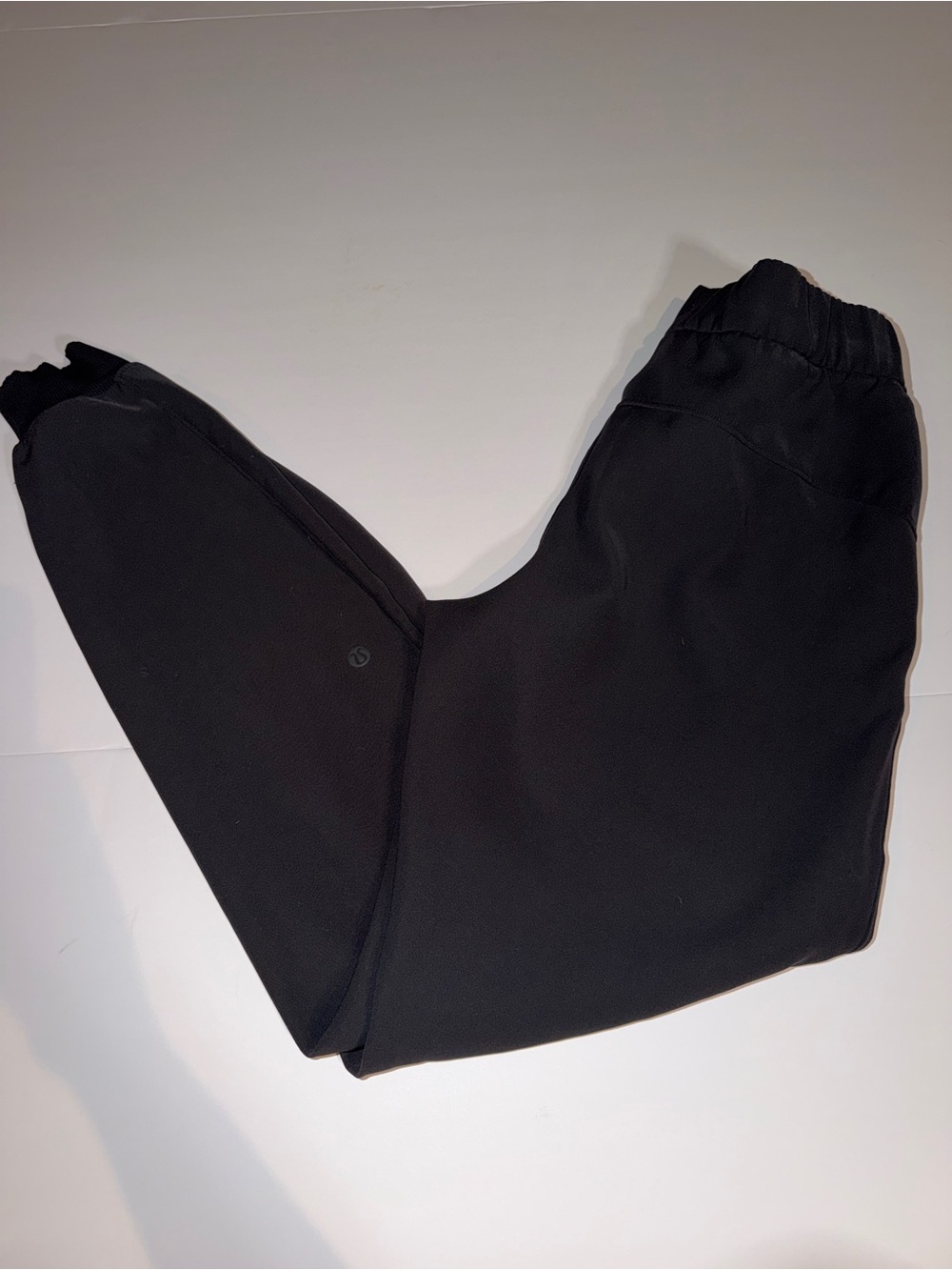 NWOT Lululemon Women’s Black Joggers SIZE 2
